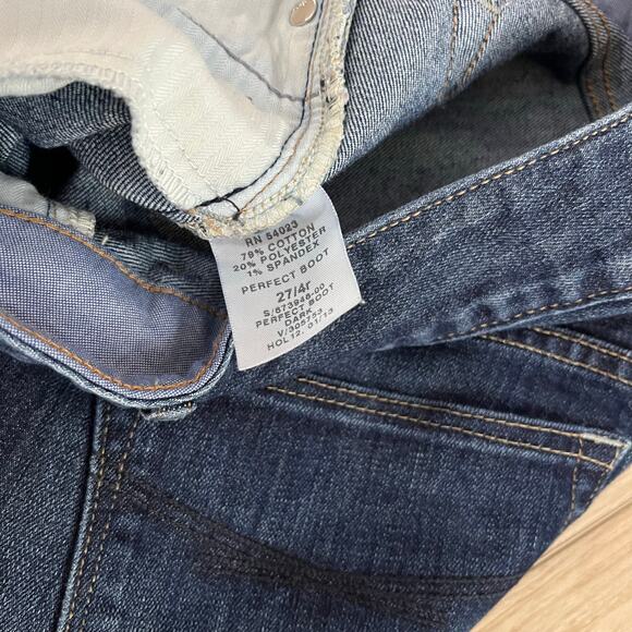 Gap Women’s Dark Wash Perfect Boot Jeans Sz 4 - Picture 6 of 8